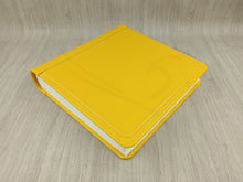 Carica l&#39;immagine nel visualizzatore di Gallery, Stylish yellow photography book by Giovelli Design
