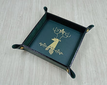 Carica l&#39;immagine nel visualizzatore di Gallery, Square Green Handcrafted Genuine Leather Valet Tray with Christmas and Winter Charm by Giovelli Design
