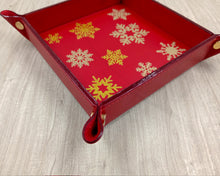 Carica l&#39;immagine nel visualizzatore di Gallery, red leather valet tray by Giovelli Design
