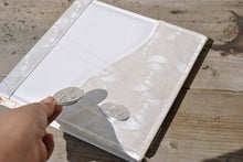 Carica l&#39;immagine nel visualizzatore di Gallery, bilaminated silver plaque on traditional italian photo album by Giovelli Design
