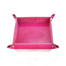 Carica l&#39;immagine nel visualizzatore di Gallery, picture from above of a classy hot pink leather catchall by Giovelli Design
