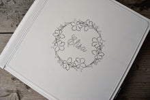 Carica l&#39;immagine nel visualizzatore di Gallery, personalized white leather photo album by Giovelli Design
